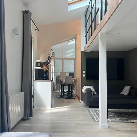 Maison *