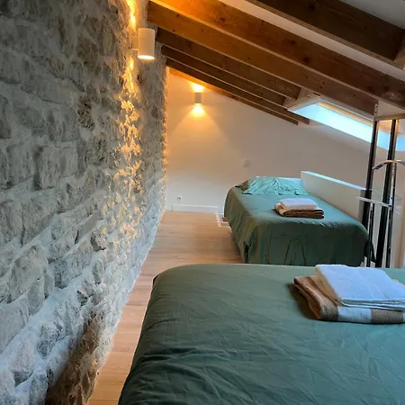 Maison *
